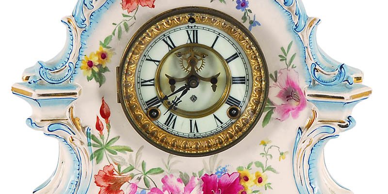 How to Identify Authentic Antique Clocks